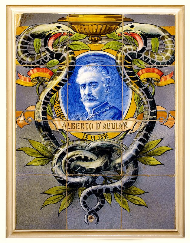 Alberto de Aguiar's azulejos portrait, Porto.JPG